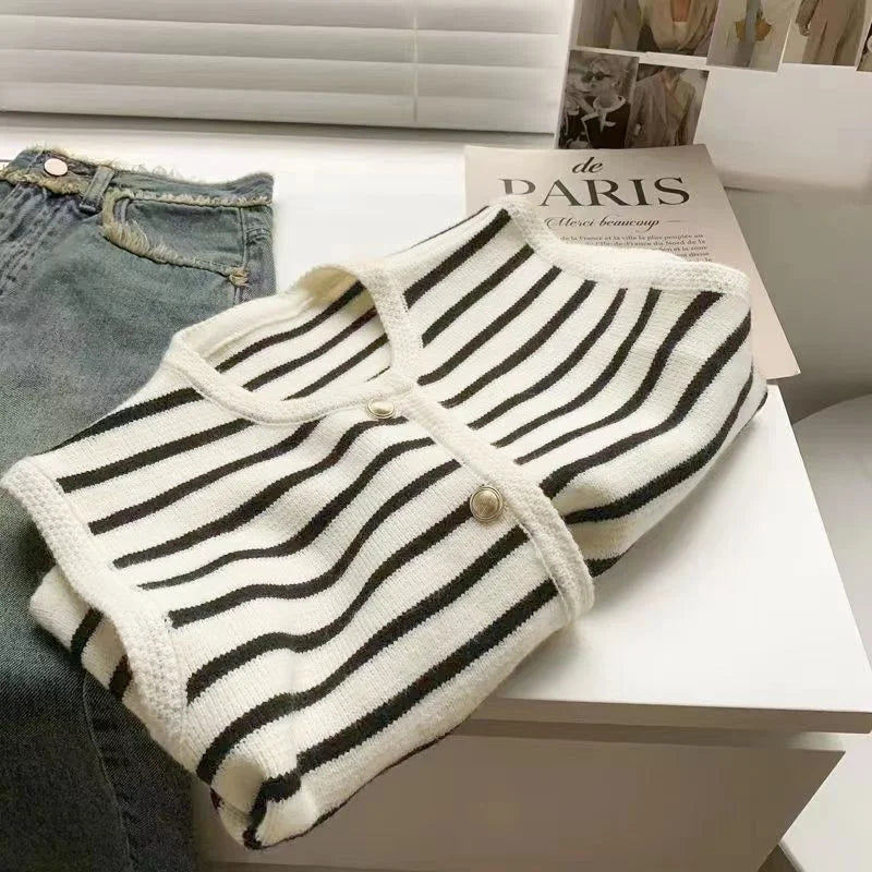 Striped Sleeveless Knit Vest LAPANIA