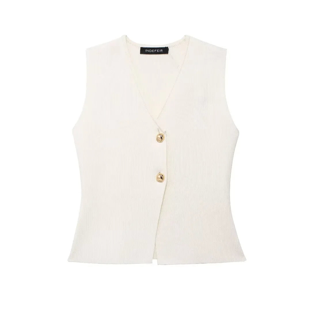 Chic white basic knit top with gold button accents, perfect for a versatile wardrobe.