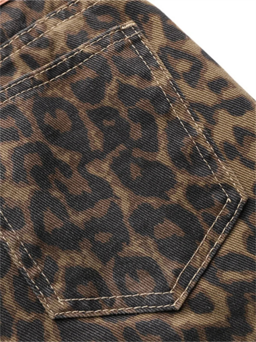 Close-up of the back pockets on Brown Leopard Print Straight Leg Jeans, featuring the stylish vintage design