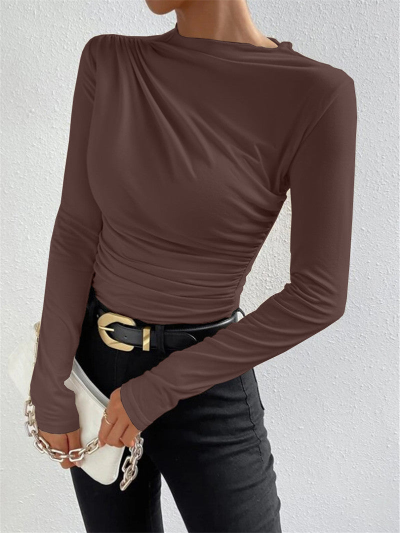 Brown pleated t-shirt with a luxurious old-money aesthetic, perfect for autumn chic.