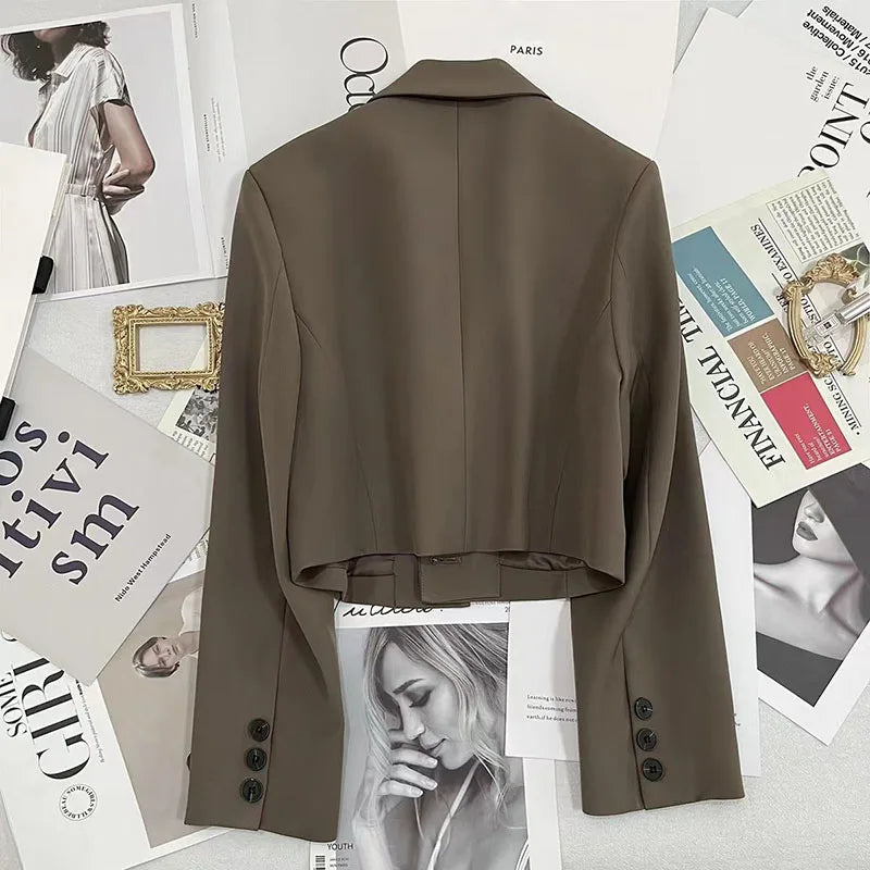 Fall workwear coffee cropped blazer with a chic, sophisticated look