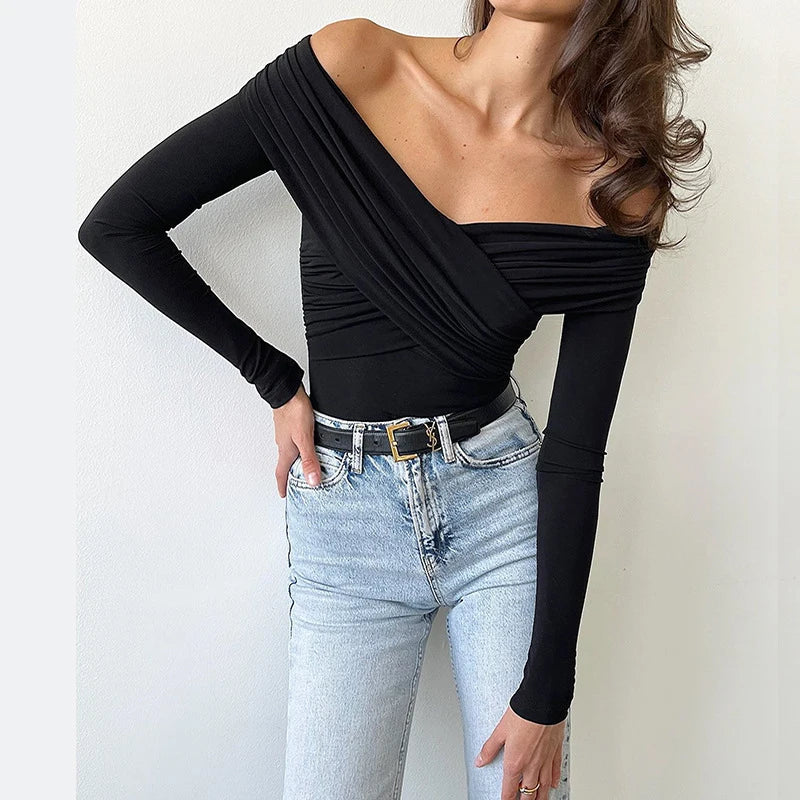 Elegant black off-shoulder corset bodysuit, ideal for stylish and refined outfits.