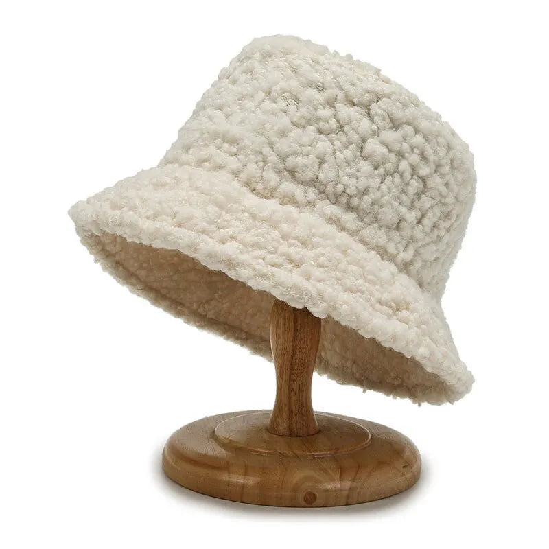 Trendy white Harajuku teddy bucket hat for a fashionable and warm accessory