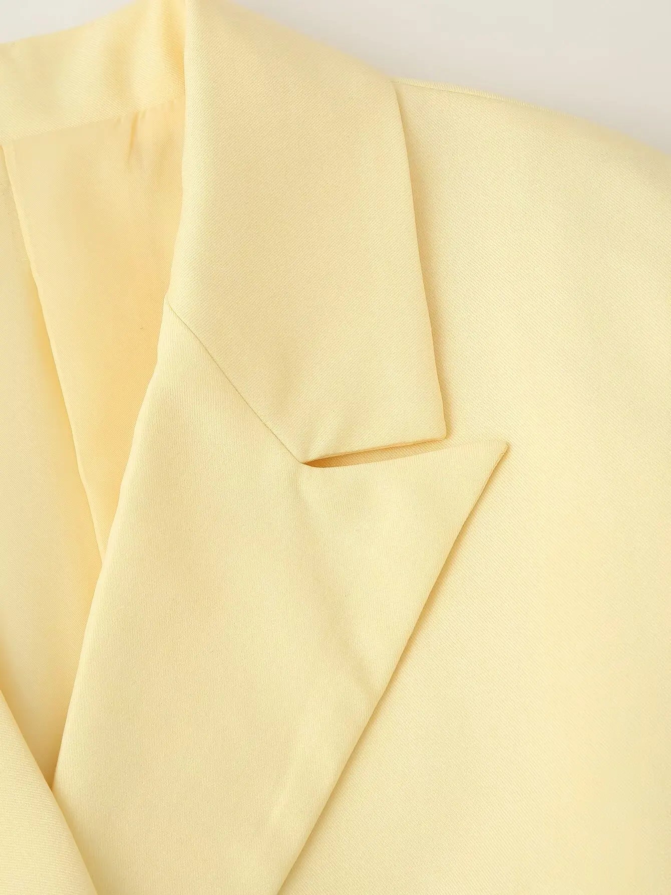 Waist-Tie Blazer with Padded Shoulder Effect LAPANIA